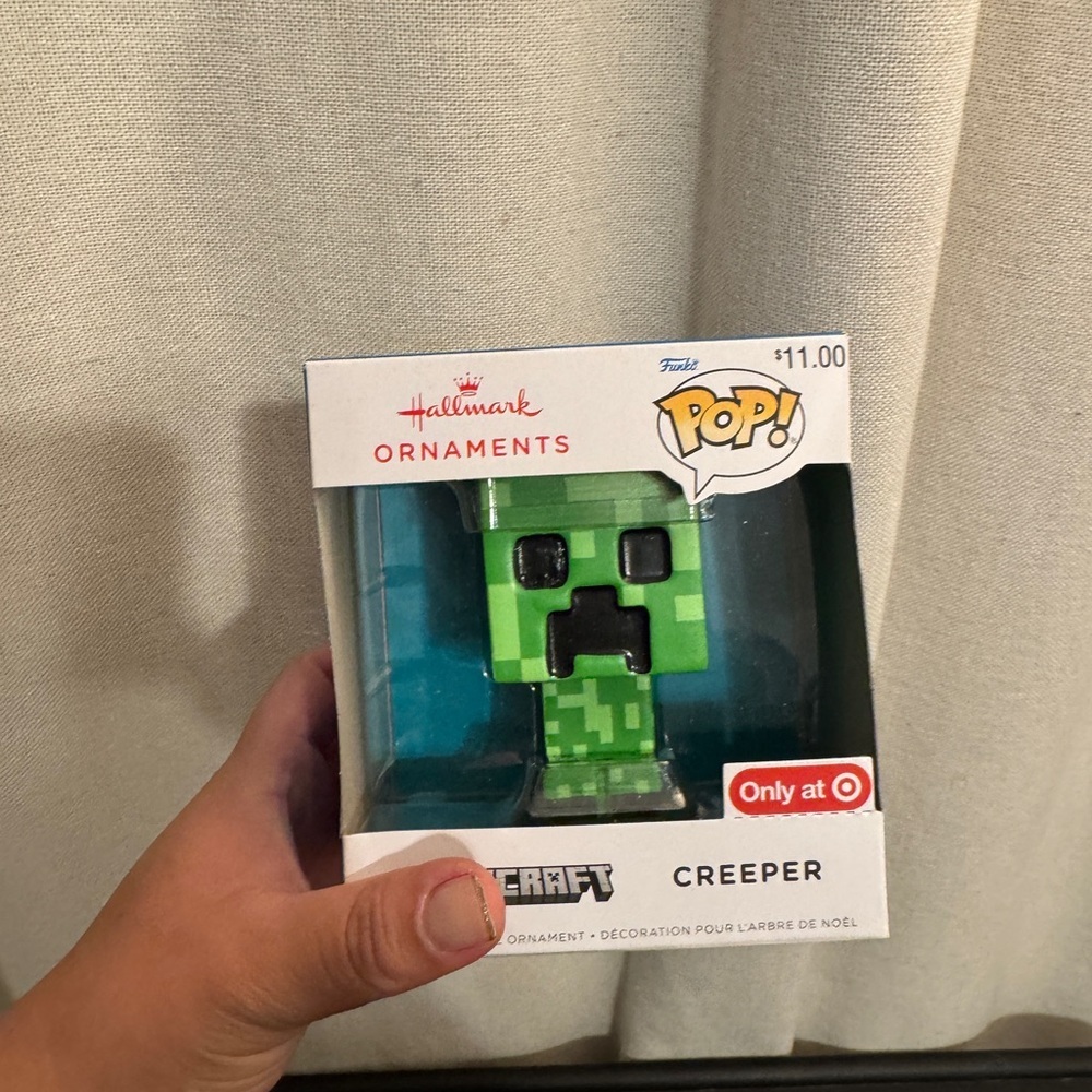 Minecraft creeper ornament